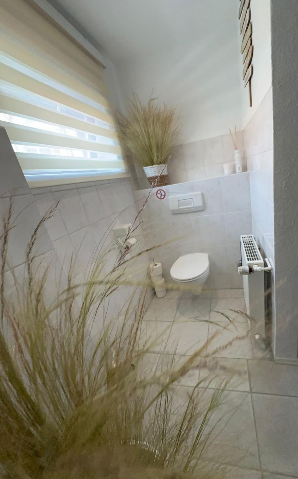 Ferienwohnung Am Strom Rostock Dış mekan fotoğraf